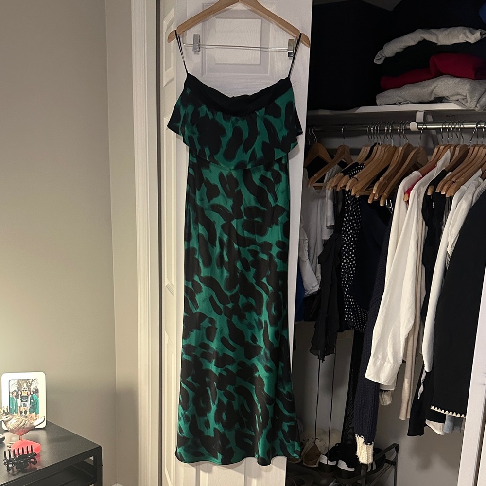 Forever 21 Green and Black Maxi Dress